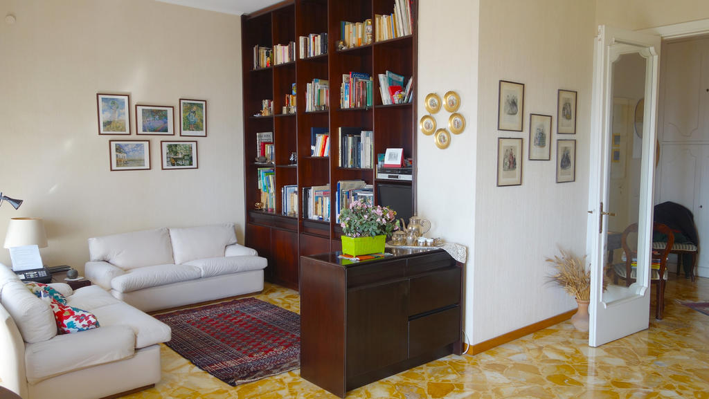 B&B Napoli Franca ภายนอก รูปภาพ